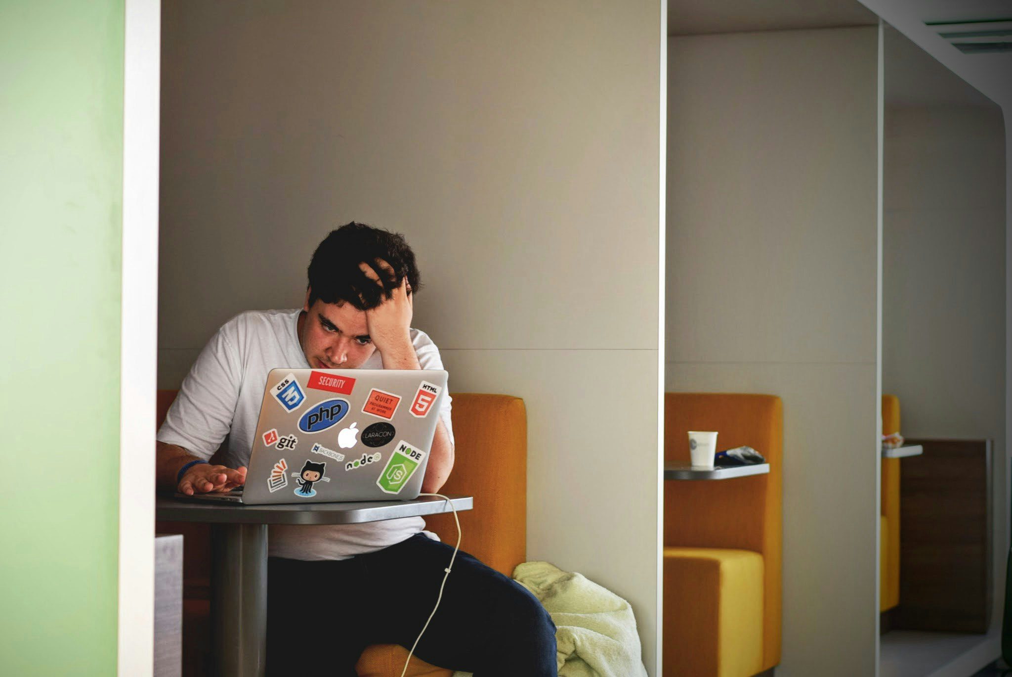 Social engineering: 11 tips to avoid the risk