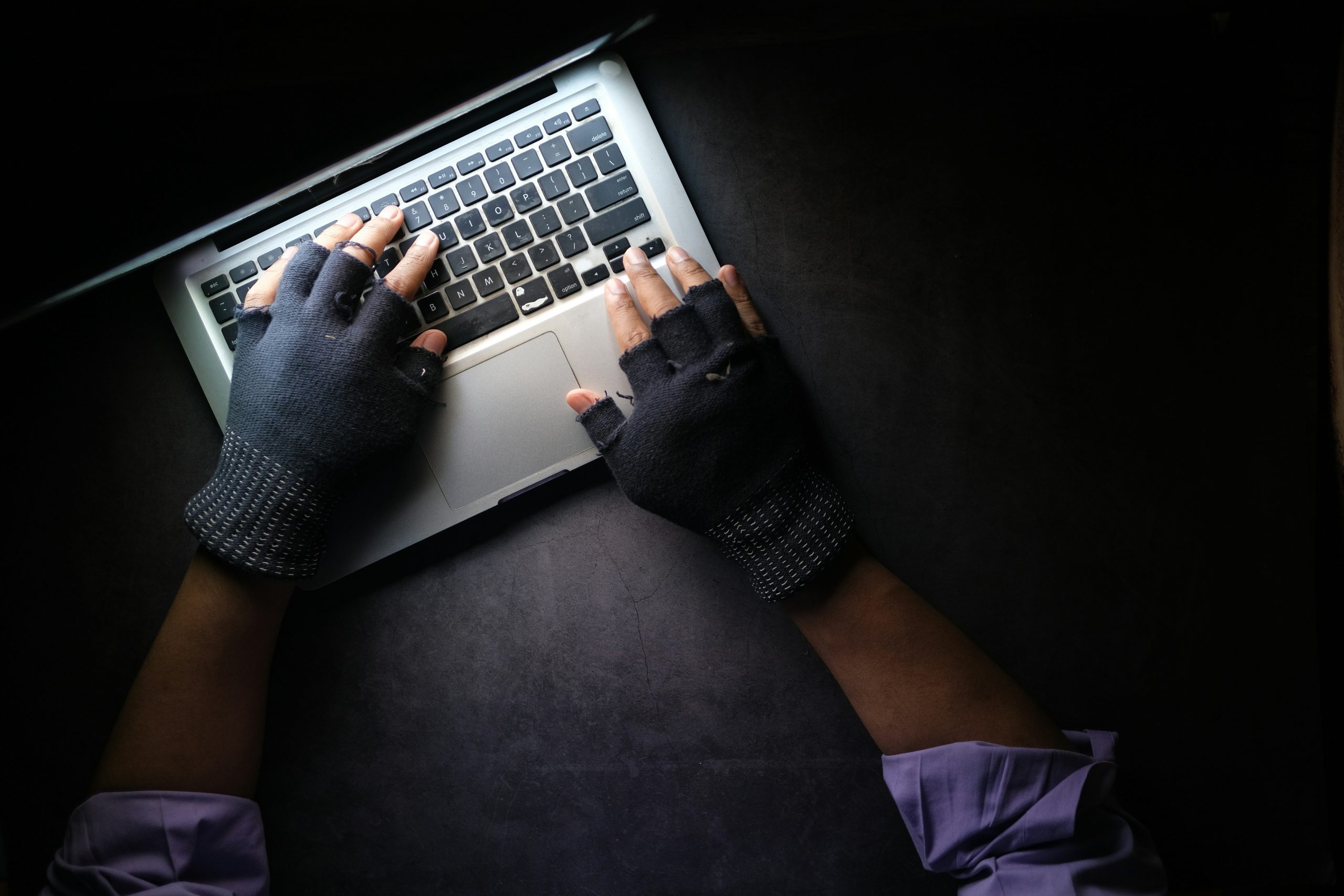 hacking laptop contents